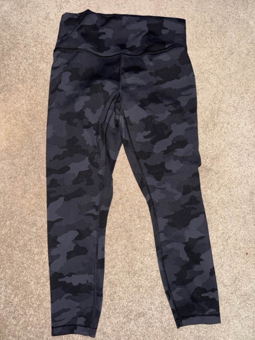 lululemon athletica Black & Gray Camo Leggings